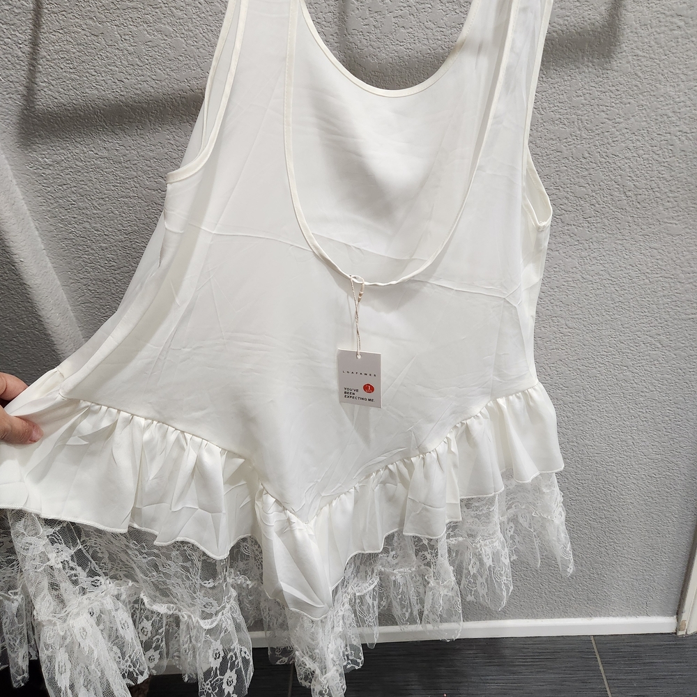 Elegant White Lace Trim Women's Top